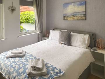 Log Cabin for 2 People in Berwick-upon-Tweed, Northumberland Coast, Photo 3