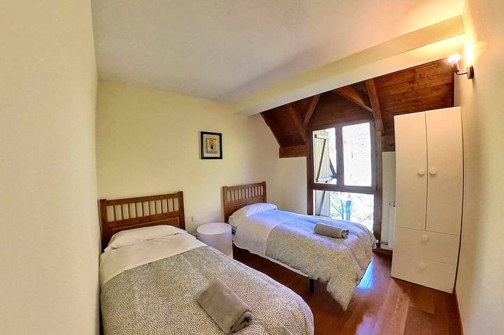 Ganze Wohnung, Collado 13 - tucasaenlospirineos in Escarrilla, Sallent de Gállego