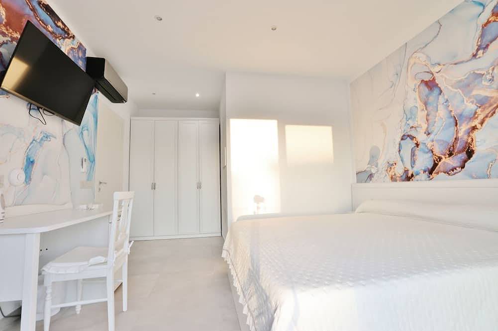 Domo 103 - Camera Matrimoniale Deluxe vista mare in Vignola Mare, Gallura