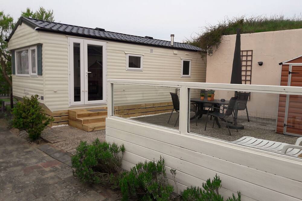Chalet Ijmuiden aan Zee, vlakbij het strand in IJmuiden, Nederlandse Noordzeekust