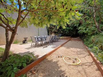 Gîte pour 14 personnes, avec jardin à Saint-Pierre-de-Bœuf