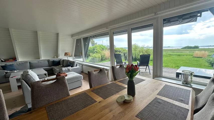 Ferienhaus für 8 Personen, mit Sauna und Garten sowie Terrasse in Brodersby an der Schlei