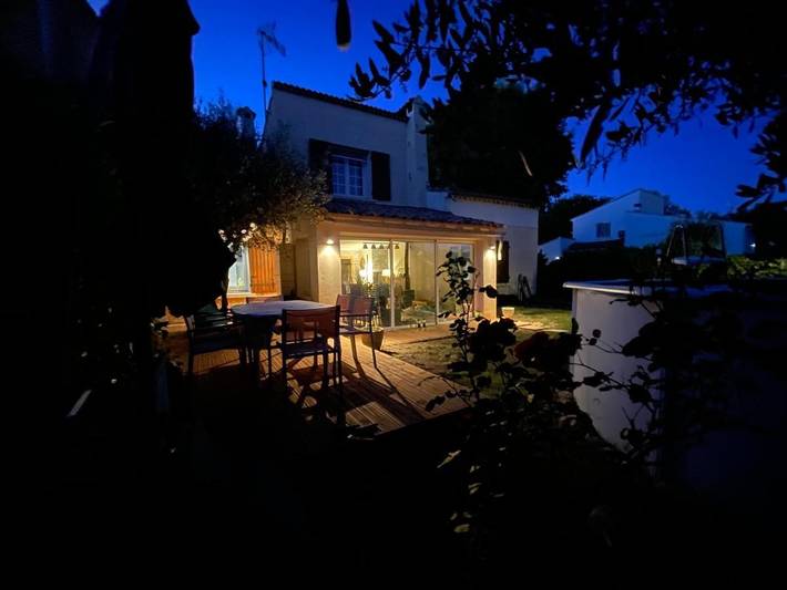 Location de vacances pour 8 personnes, avec piscine et jardin à Le Pontet - 3