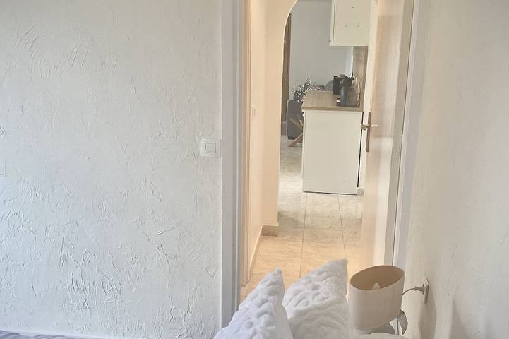 Mercantour retreat in a serene private  12.5 acres of land in Châteauneuf-Grasse, Mittelmeerküste (Frankreich)