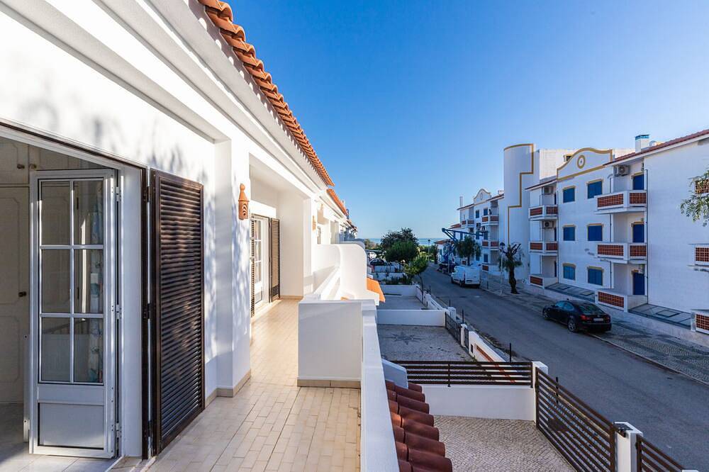 Branle Villa, Wifi, Near Beach in Praia da Lota, Manta Rota