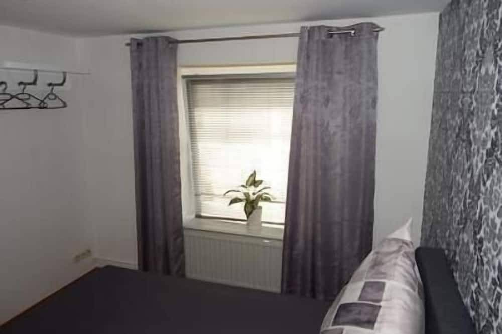 Ganze Wohnung, Ferienwohnung Neumünster für 1 - 5 Personen mit 3 Schlafzimmern - Ferienwohnung in Neumünster, Schleswig-Holstein Binnenland