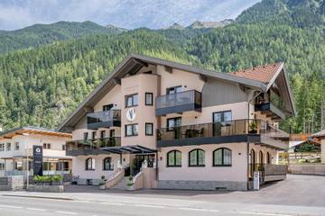 Ferienwohnung für 2 Personen, mit Terrasse und Sauna, mit Haustier in Oetz