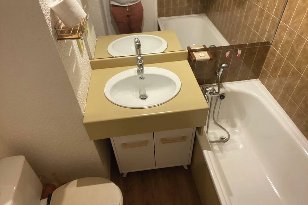 Ganze Wohnung, Studio für 4 + 1 Kinderbett in Isola 2000, Isola