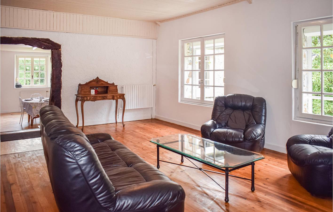 Appartement avec jardin près de la rivière et du centre ville avec parking et Internet in La Roche-Jaudy, Région de Lannion