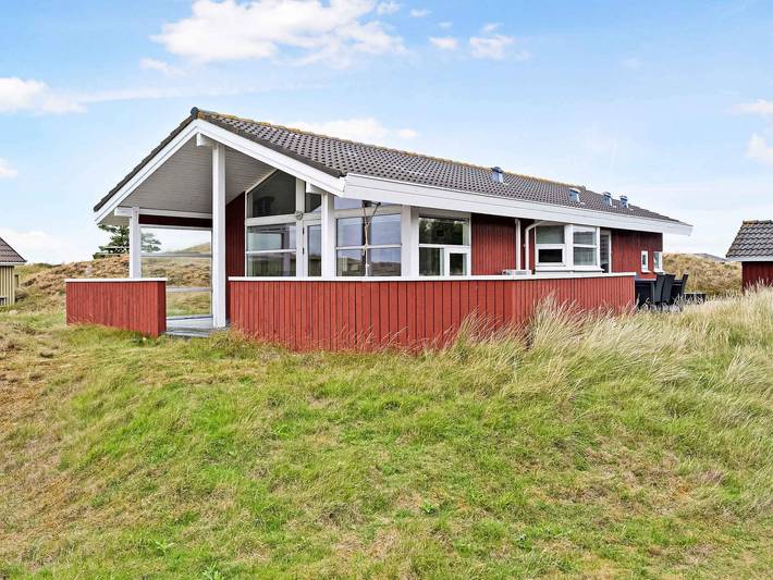 Ferieudlejning for 4 personer, med terrasse, børnevenlig på Fanø