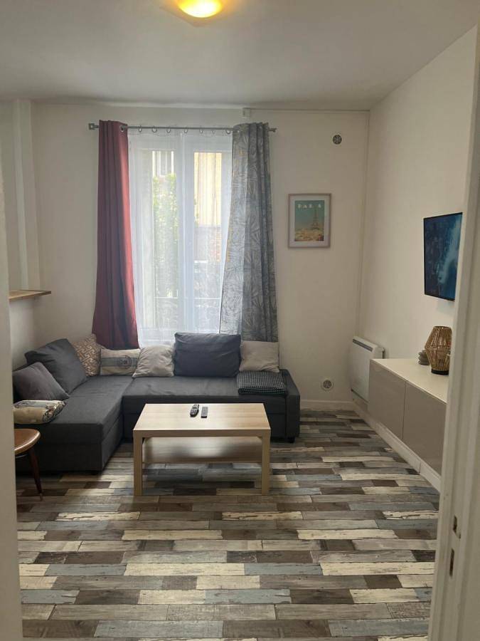 Appartement de vacances pour 5 personnes, avec terrasse à Drancy
