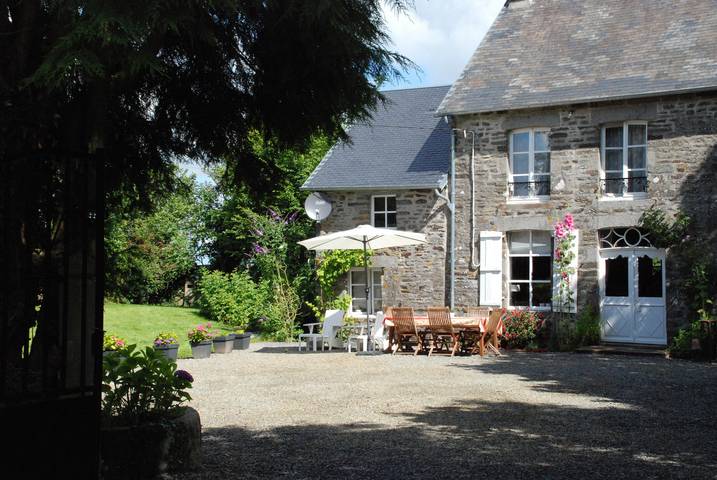 Gîte pour 6 personnes, adapté aux familles à Le Mesnil-Villeman