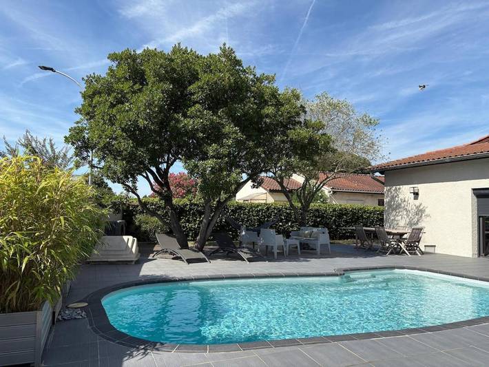 Location de vacances pour 6 personnes, avec piscine et terrasse, animaux acceptés à Portet-sur-Garonne - 2