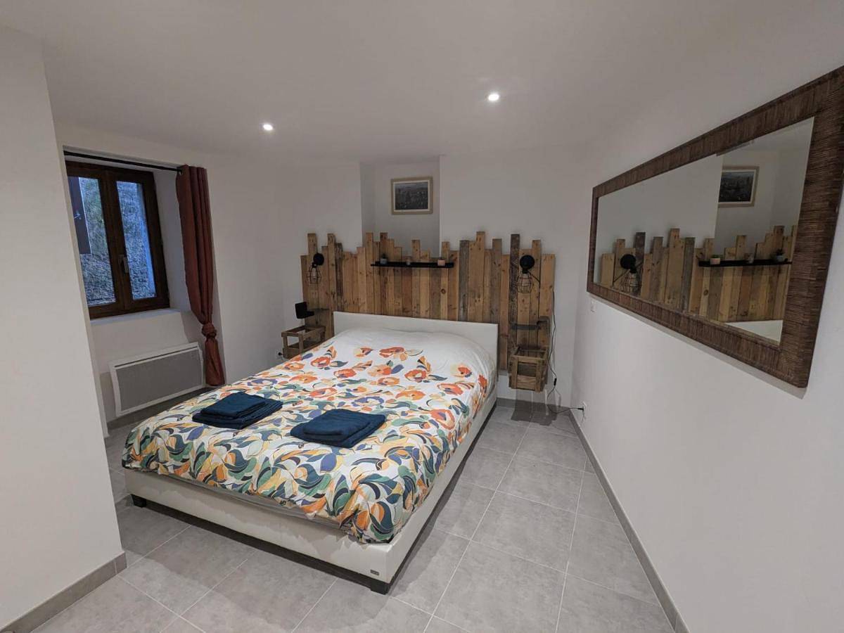 Appartement entier, La Cachette Floracoise in Florac-Trois-Rivières, Parc national des Cévennes
