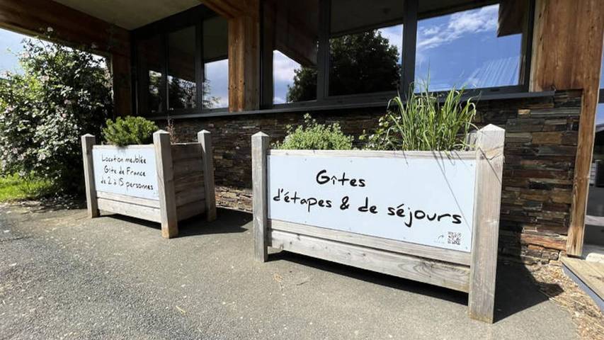 Gîte pour 9 personnes à Albepierre-Bredons - 2