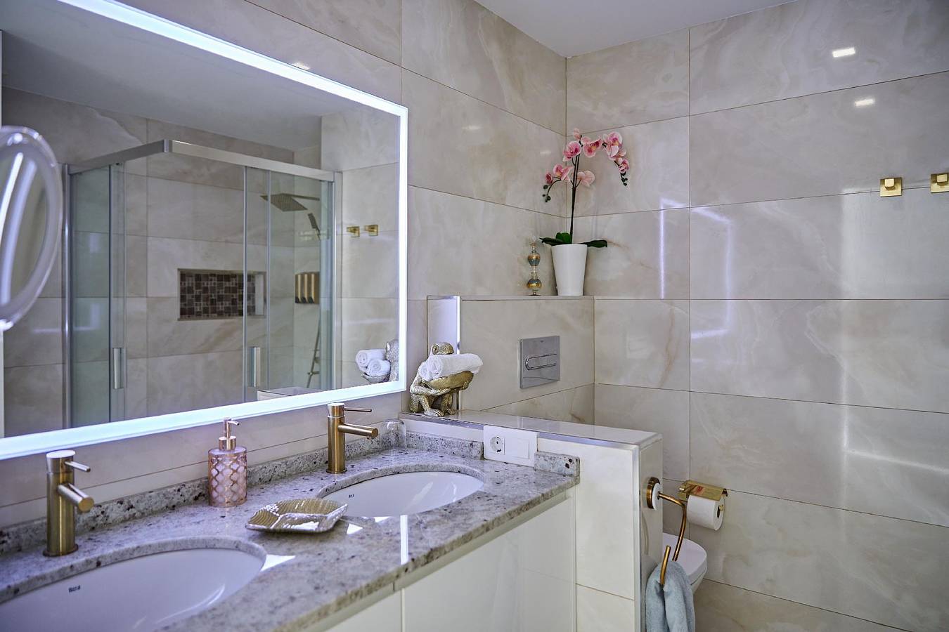 Entire holiday apartment, Seaside Serenity, Luxury with a Gourmet Twist in Arguineguin, Mogán