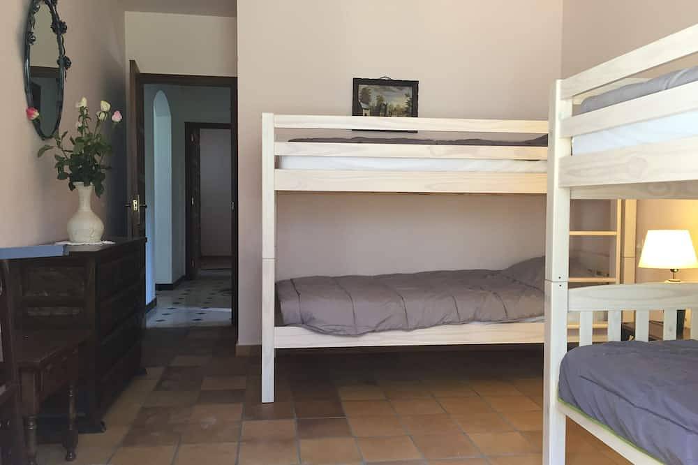 B-Villa típica de la región, tranquila con vista al mar y actividades cercanas in Torre Valentina, Calonge