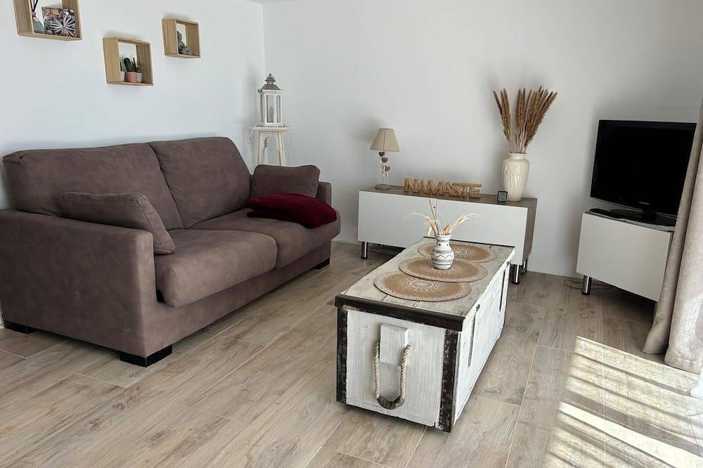 Entire apartment, Chemin du Paradis in Ollioules, Toulon region