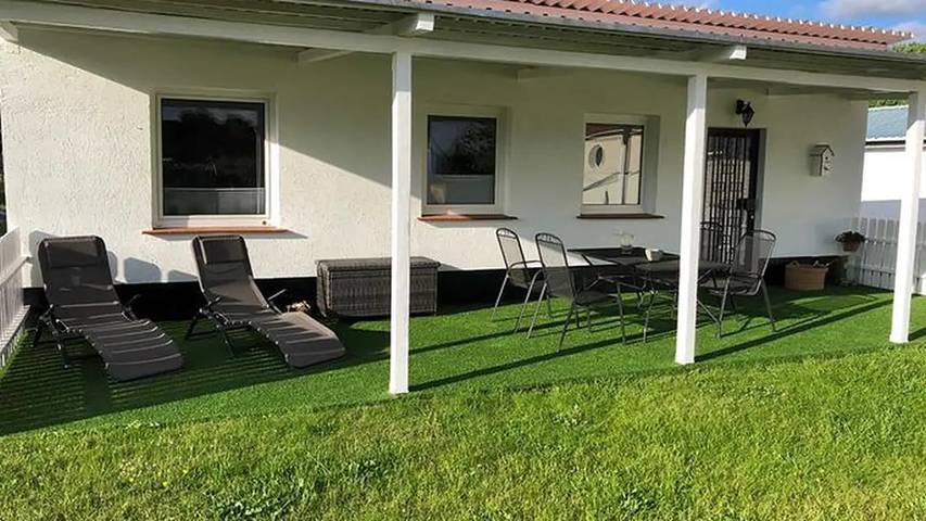 Ferienhaus für 3 Personen, mit Garten in Kröslin
