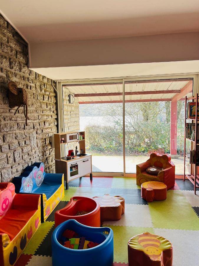 Gîte pour 7 personnes, avec jardin ainsi que vue et terrasse dans Lac de la Raviège - 3