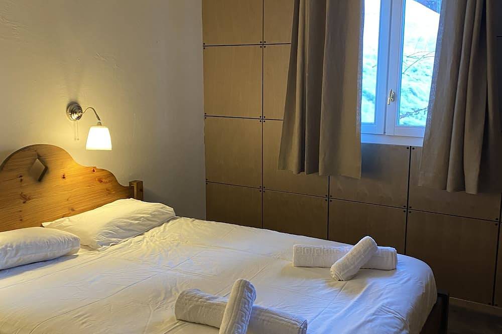 Entire apartment, Arcs 2000, new 95m² apartment in a chalet, 2 min from the slopes, wifi, pkg in Les Arcs, Bourg-Saint-Maurice