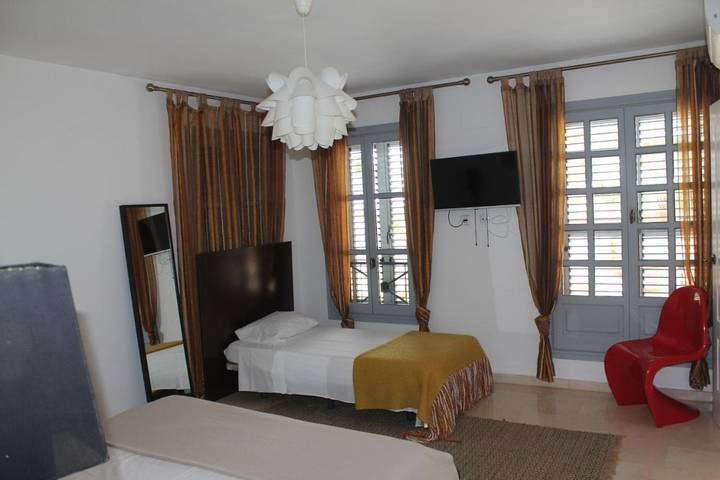 Casa rural para 12 personas, con piscina además de vistas y jardín en Finestrat - 4