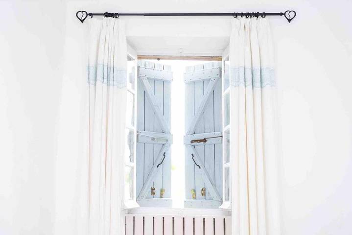 Location de vacances pour 13 personnes, avec terrasse ainsi que piscine et jardin, animaux acceptés à Lacapelle-Ségalar - 2