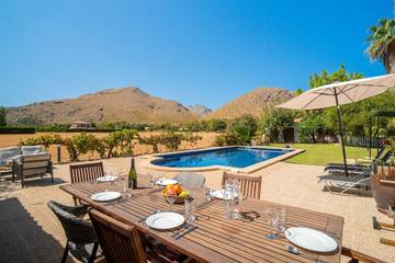Villa in Pollença, Serra de Tramuntana für 4 