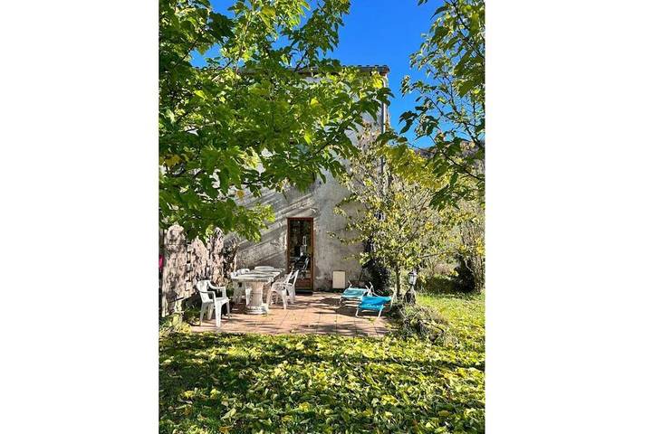 Gîte pour 7 personnes, avec jardin, animaux acceptés