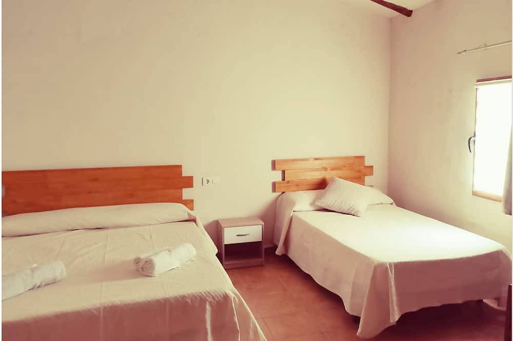 Rural house with Private swimming pool and barbecue in Caravaca de la Cruz, Murcia Inland