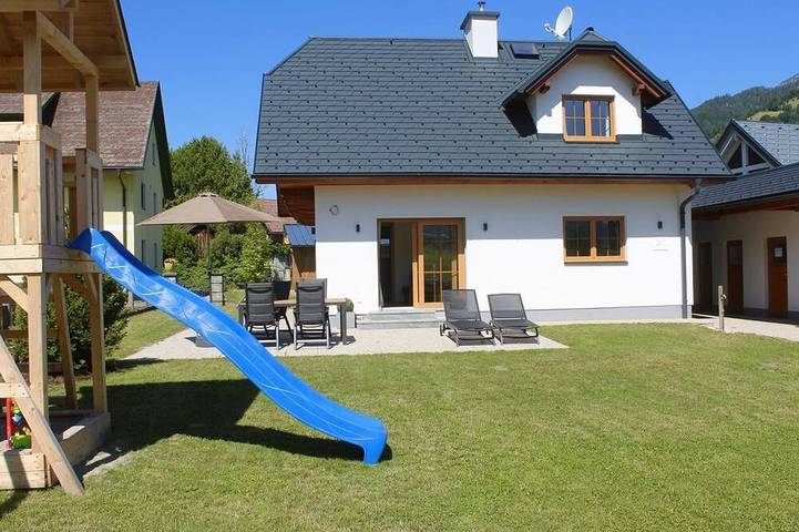 Hütte für 10 Personen, mit Garten und Balkon in Pruggern