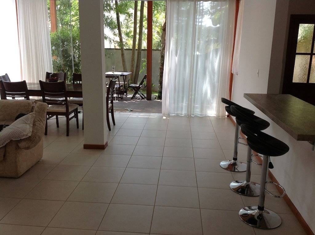 Schönes Haus in der Nähe der Strände im Süden von Florianopolis Insel. privilegierten Platz. in Lagoa da Conceição, Florianópolis