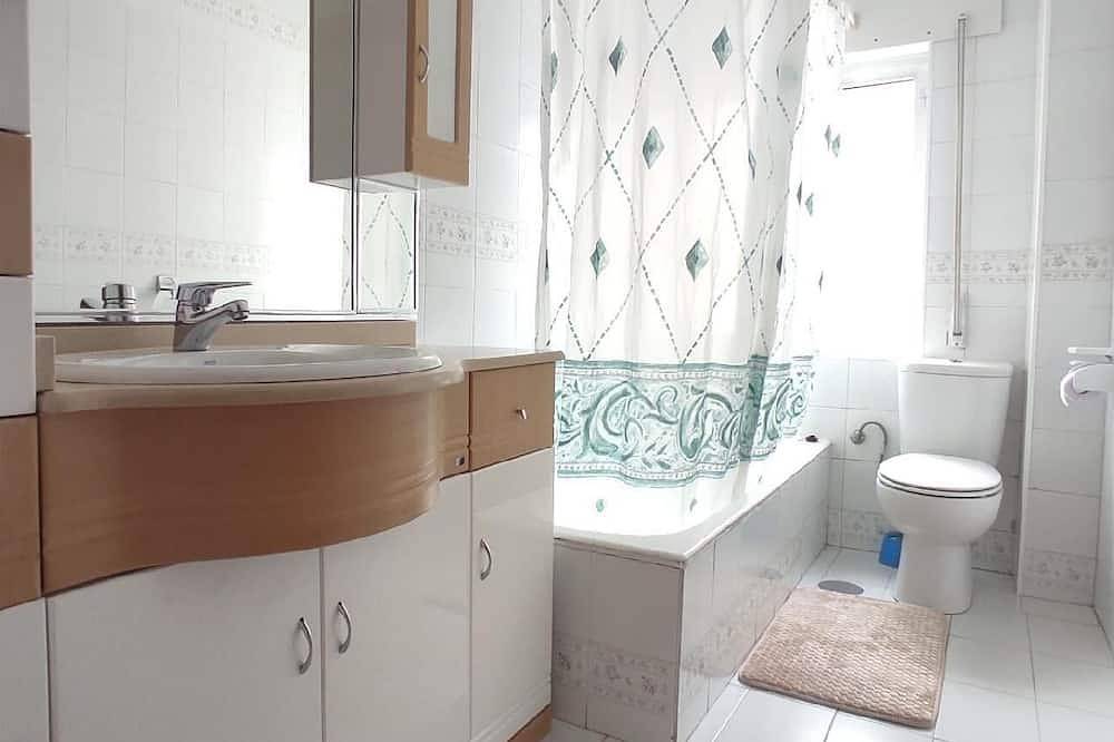 Entire apartment, Holiday apartment Camariñas for 1 - 6 persons with 3 bedrooms - Holiday apartment in one or multi-fa in Camariñas, Costa da Morte