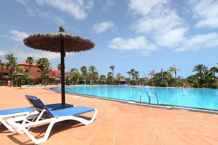 Maison d’hôte pour 4 personnes, avec piscine ainsi que jardin et vue à Corralejo - 2