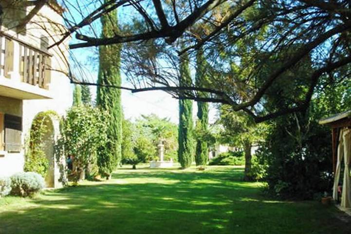 Homerez - Villa Provençale avec Piscine à Barbentane in Barbentane, Région d'Arles
