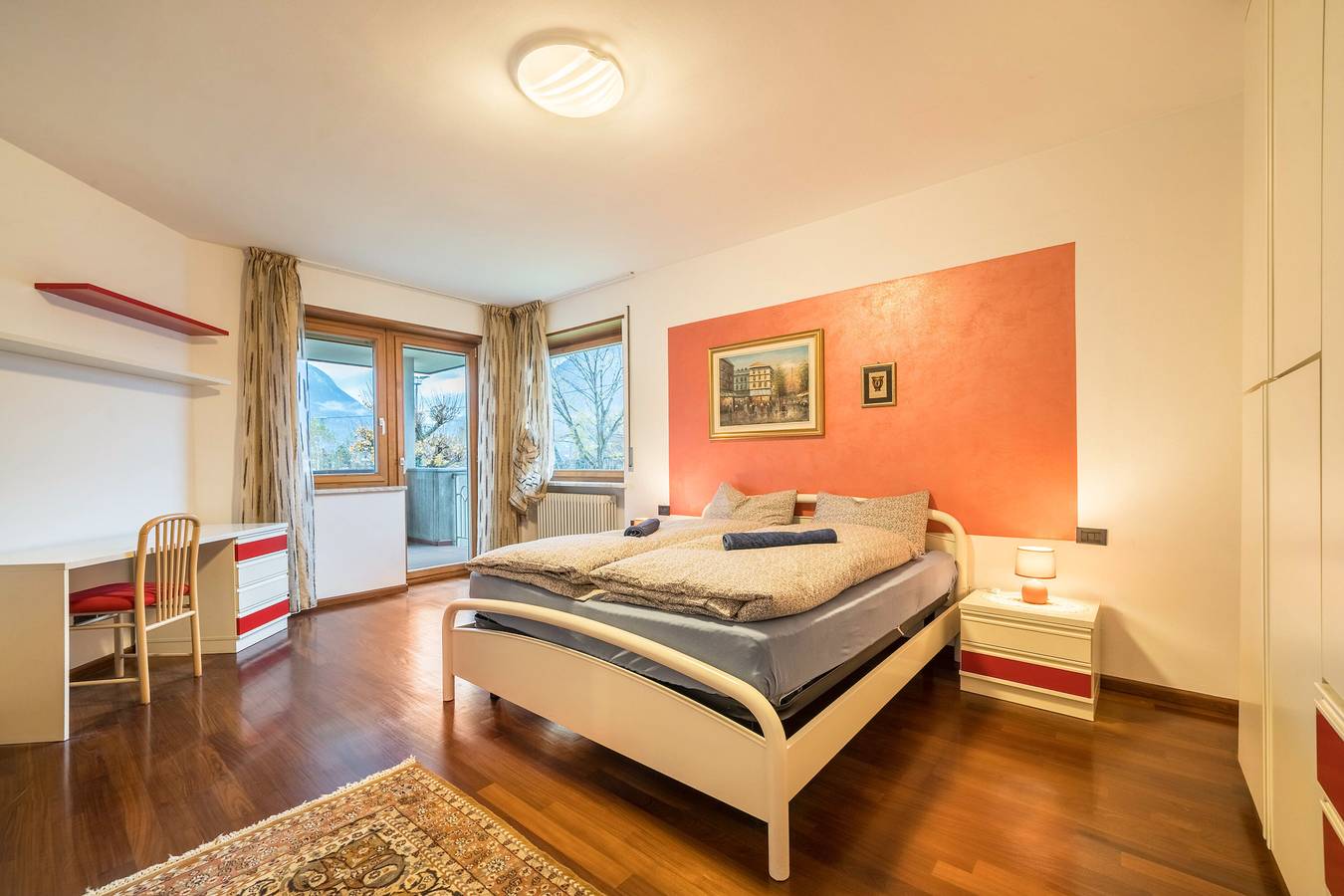 Geheel appartement, Vakantiewoning "Sweet Dreams" met uitzicht op de bergen, balkon & Wi-Fi in Meran, Sarntaler Alpen