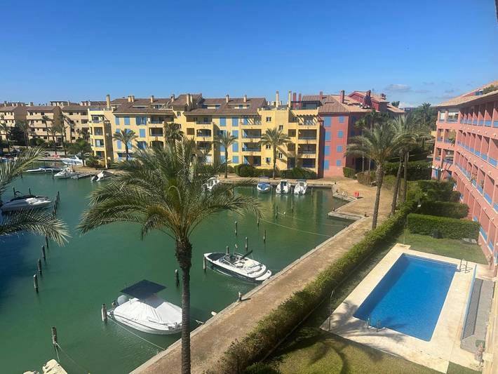 Vakantiewoning voor 4 personen, with kinderzwembad and zwembad as well as uitzicht in Sotogrande