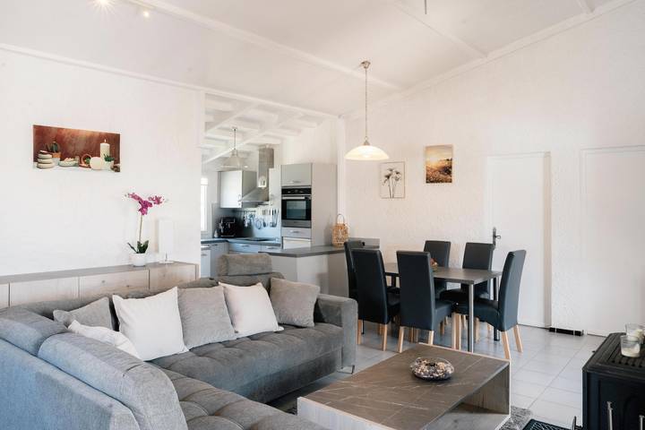 Gîte pour 6 personnes, avec piscine, animaux acceptés à Pouzols-Minervois - 2