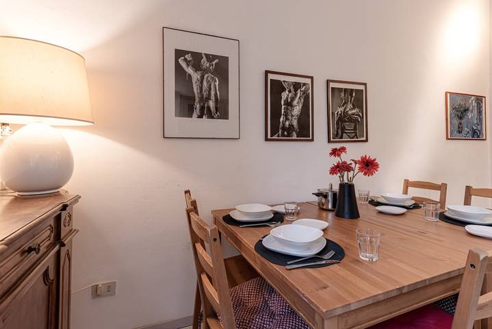 Hel lejlighed, Holiday Apartment "A Due Passi Da Ponte Vecchio" with Wi-Fi in Florence city center, Fiorentina