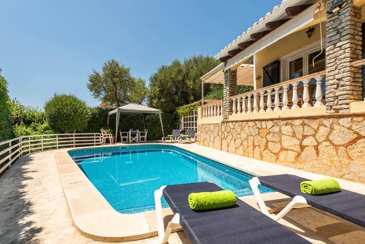 Villa per 3 persone, con giardino e terrazza a Minorca