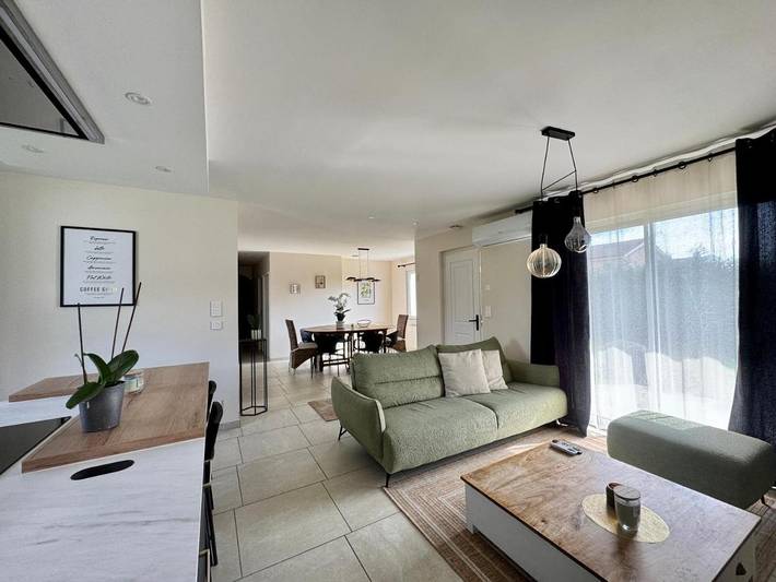 Location de vacances pour 8 personnes, avec jardin et terrasse à Juliénas - 4