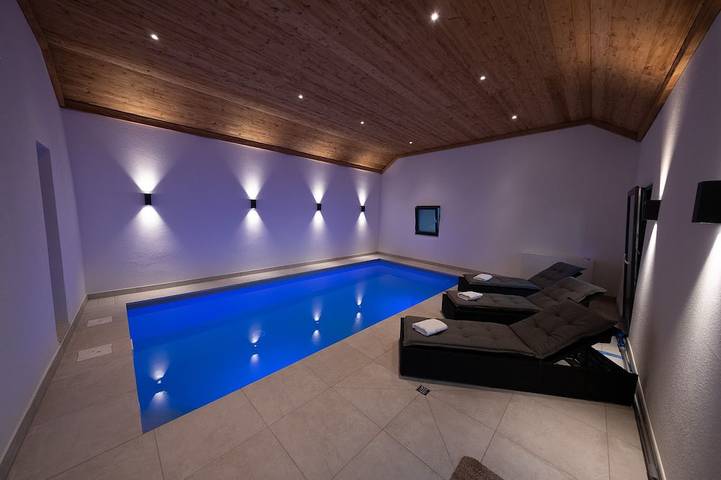 Ferienhaus für 9 Personen, mit Terrasse und Garten sowie Sauna