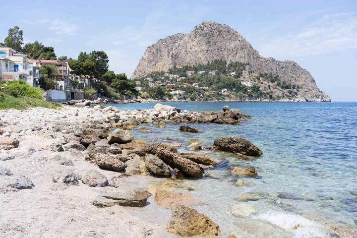 Location de vacances pour 14 personnes, avec jardin et vue à Porticello