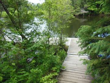 Vacation Rental for 4 Guests in Kawartha Lakes, Picture 3