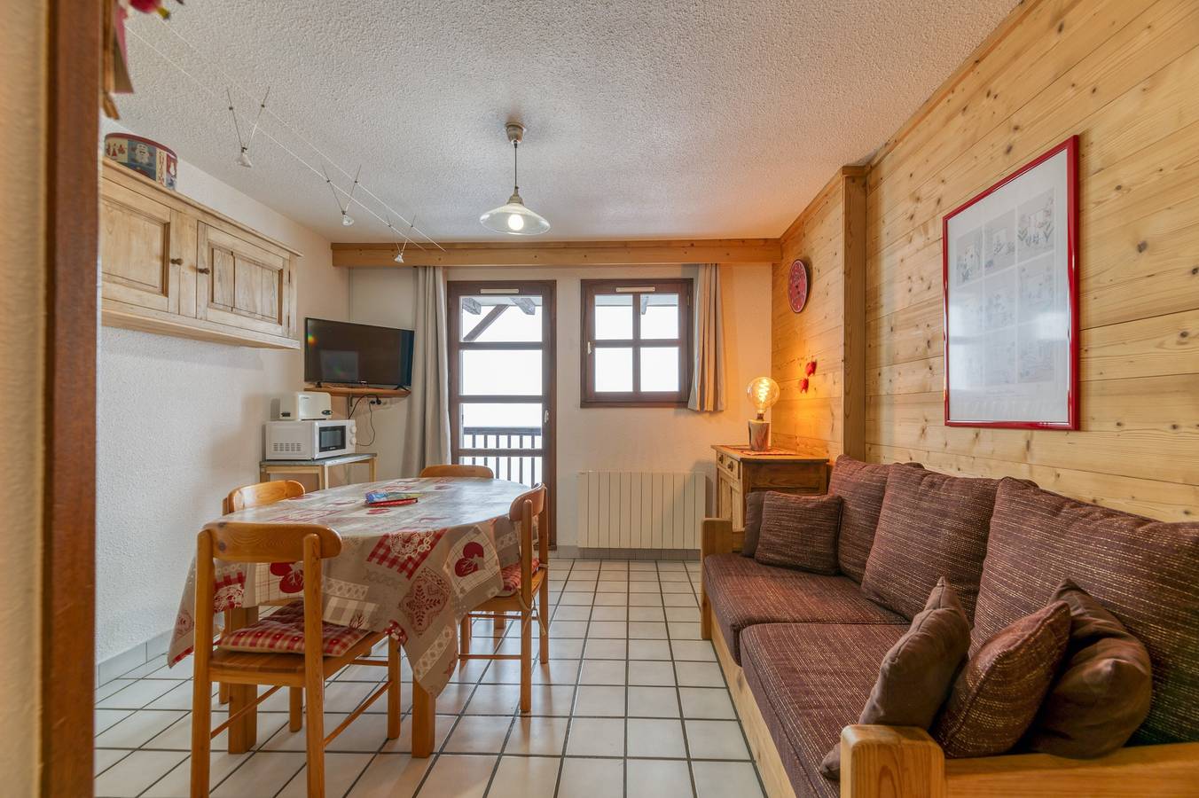 Apartamento entero, Apartamento 'Granges 32 - Beau Duplex' con vistas a la montaña y balcón in Villard-Reculas, Parque Nacional de los Ecrins