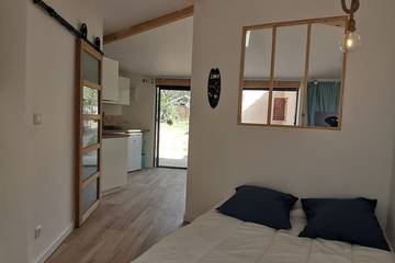 Gîte pour 4 personnes, avec jardin et terrasse à Ceyreste