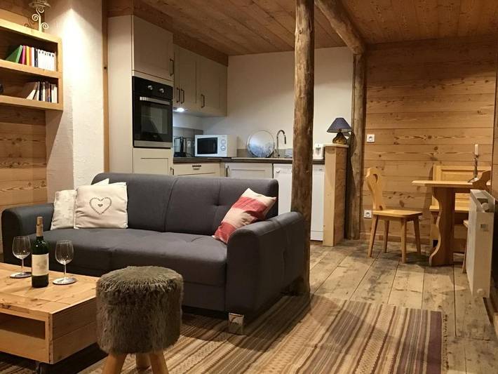 Gîte pour 5 personnes, avec vue et jardin, adapté aux familles dans La Sambuy-Seythenex - 4