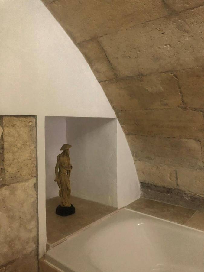 Location de vacances pour 4 personnes, avec jardin ainsi que vue et piscine à Saint-Seurin-de-Prats - 3