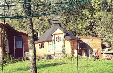 Cottage pour 4 personnes, avec vue ainsi que vue sur le lac et jardin, animaux acceptés à Renac