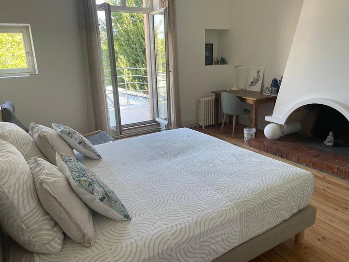 Location de vacances pour 2 personnes, avec vue ainsi que balcon et jardin à Sainte-Foy-la-Grande - 2